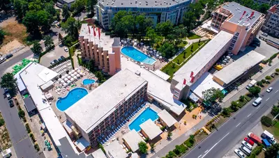 Bulharsko - Slnečné pobrežie - hotel Riva Park - areál hotela