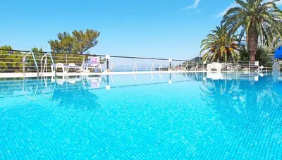 Chorvátsko - Podgora - Hotel Aurora - bazén Chorvátsko - Podgora - Hotel Aurora - bazén