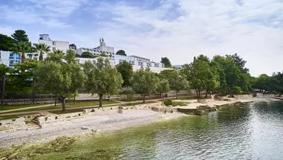 Chorvátsko - Poreč - hotel Plavi Plava Laguna - pláž Chorvátsko - Poreč - hotel Plavi Plava Laguna - pláž