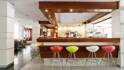 Španielsko - Mallorca - S'Illot - hotel Mariant - bar Španielsko - Mallorca - S'Illot - hotel Mariant - bar