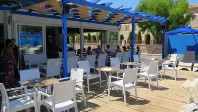 Rhodos - Kolymbia - Hotel Kolymbia Bay Art - terasa pri bazéne Rhodos - Kolymbia - Hotel Kolymbia Bay Art - terasa pri bazéne