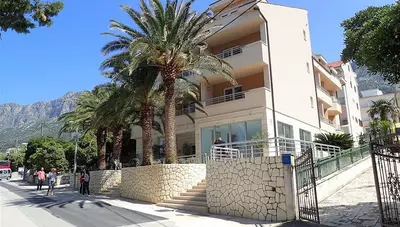 Chorvátsko - Gradac - hotel Neptun