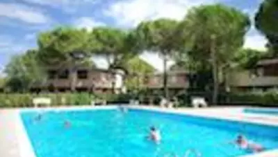 Taliansko-Bibione-apartmány Tivoli-bazén