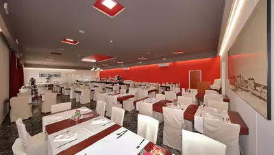 Chorvátsko - Sv.Filip i Jakov - Hotel Villa Donat - reštaurácia Chorvátsko - Sv.Filip i Jakov - Hotel Villa Donat - reštaurácia