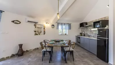 Chorvátsko - ostrov Brač - Magical Island home Mary - apartmán 1/4+2 - denná miestnosť