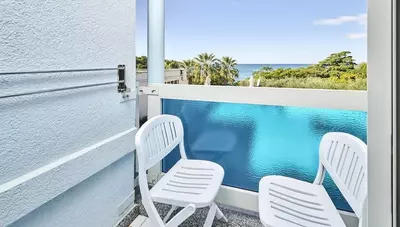 Chorvátsko - Poreč - hotel Plavi Plava Laguna - izba priamo orientovaná na morskú stranu Chorvátsko - Poreč - hotel Plavi Plava Laguna - izba priamo orientovaná na morskú stranu