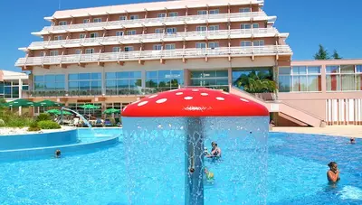 Chorvatsko - Vodice - Hotel Olympia - bazén Chorvatsko - Vodice - Hotel Olympia - bazén