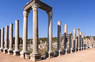 Perge - Aspendos - Kursunlu - stĺporadie v Perge
