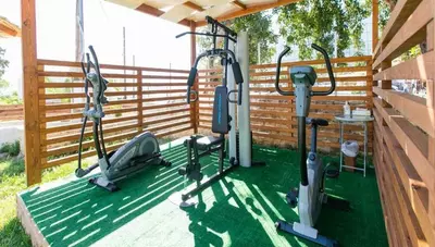 Grécko - Kréta - Bali - Hotel Resol - vonkajšia posilňovňa Grécko - Kréta - Bali - Hotel Resol - vonkajšia posilňovňa