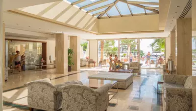 Mallorca - Sa Coma - Aparthotel Playa Dorada - lobby Mallorca - Sa Coma - Aparthotel Playa Dorada - lobby