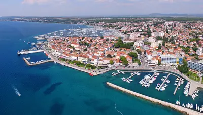 Chorvátsko - Biograd - Biograd na moru - hotel Kornati - terasa Chorvátsko - Biograd - Biograd na moru - hotel Kornati - terasa