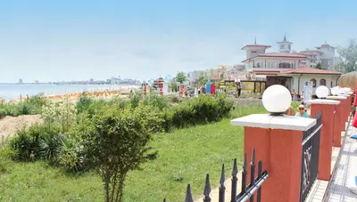 Bulharsko - Slnečné pobrežie - Hotel Karina Beach - výhľad na pláž Bulharsko - Slnečné pobrežie - Hotel Karina Beach - výhľad na pláž