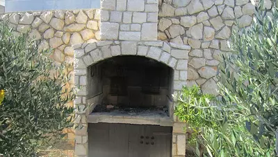 Chorvátsko - ostrov Pag - Pag - apartmán Sanja - gril Chorvátsko - ostrov Pag - Pag - apartmán Sanja - gril