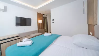 Čierna Hora - Budva - hotel Slovenska Plaža - dvojlôžková izba Premium Čierna Hora - Budva - hotel Slovenska Plaža - dvojlôžková izba Premium