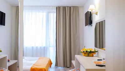 Bulharsko - Slnečné pobrežie - hotel Garden Nevis - dvojlôžková izba štandard Bulharsko - Slnečné pobrežie - hotel Garden Nevis - dvojlôžková izba štandard