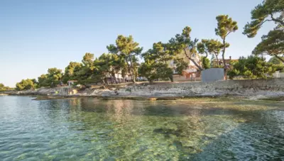 Chorvátsko - Pula-Banjole - Hotel Centinera - pláž Chorvátsko - Pula-Banjole - Hotel Centinera - pláž