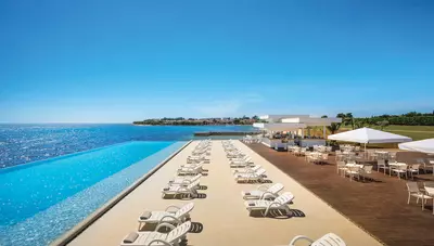 Chorvátsko - Poreč - hotel Ainess Laguna A - morský bazén Chorvátsko - Poreč - hotel Ainess Laguna A - morský bazén