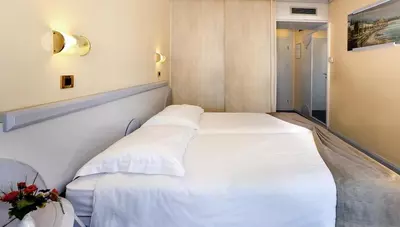 Chorvátsko - Poreč - hotel Plavi Plava Laguna - izba strana park Chorvátsko - Poreč - hotel Plavi Plava Laguna - izba strana park