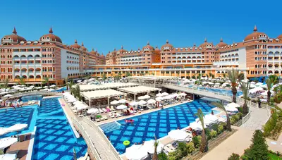 Turecko - Side - Hotel Royal Alhambra Palace - hotel s bazénmi