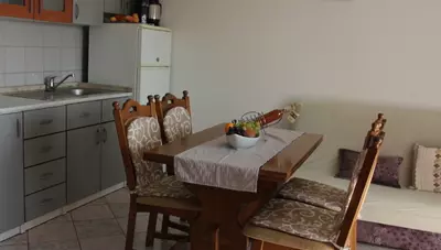 Chorvátsko - Turanj - Apartmán Bjela kuća - apartmán