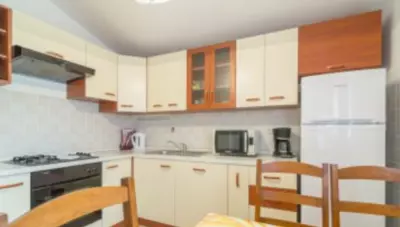 Chorvátsko - Zadar - Vir - apartmány Zeljka - apartmán na poschodí - kuchyňa Chorvátsko - Zadar - Vir - apartmány Zeljka - apartmán na poschodí - kuchyňa