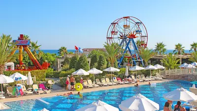 Turecko - Side - Hotel Royal Alhambra Palace - hotelový bazén