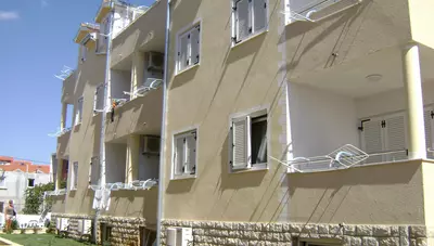 Chorvátsko - Vodice - Srima - apartmány Adria - apartmánový dom Chorvátsko - Vodice - Srima - apartmány Adria - apartmánový dom