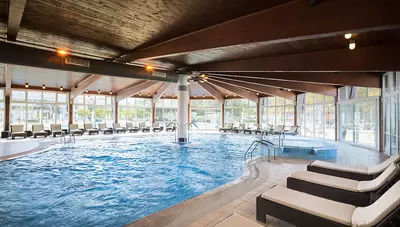 Chorvátsko - ostrov Krk - Baška - Atrium Baška Residence - vnútorný bazén (hotel Corinthia)