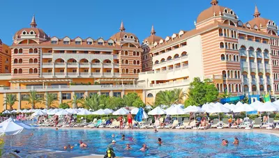 Turecko - Side - Hotel Royal Alhambra Palace - bazén