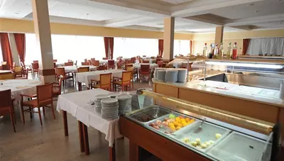 Chorvátsko - Pula - hotel Pula - reštaurácia Chorvátsko - Pula - hotel Pula - reštaurácia