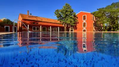 Chorvátsko - Sv.Filip i Jakov - Hotel Villa Donat - bazén Chorvátsko - Sv.Filip i Jakov - Hotel Villa Donat - bazén