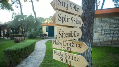 Chorvátsko - Biograd na Moru - San Antonio Resort - areál Chorvátsko - Biograd na Moru - San Antonio Resort - areál