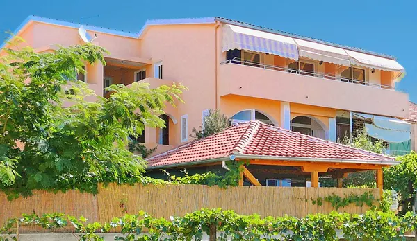 Apartmány Željko I