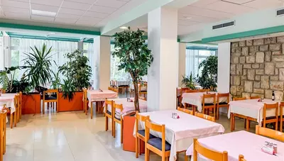 Chorvátsko - Makarska - hotel Biokovka - reštaurácia Chorvátsko - Makarska - hotel Biokovka - reštaurácia