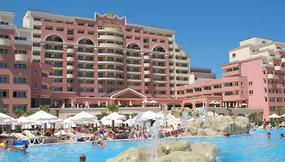 Bulharsko - Slnečné pobrežie - Hotel Majestic Beach Resort - bazén Bulharsko - Slnečné pobrežie - Hotel Majestic Beach Resort - bazén