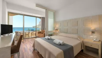 Rhodos - Kolymbia - Hotel Lutania Beach - rodinná izba bočne orientovaná na morskú stranu Rhodos - Kolymbia - Hotel Lutania Beach - rodinná izba bočne orientovaná na morskú stranu