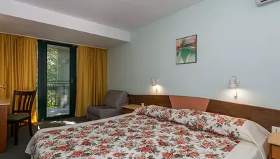 Bulharsko - Slnečné pobrežie - Hotel Trakia - dvojlôžková izba Bulharsko - Slnečné pobrežie - Hotel Trakia - dvojlôžková izba