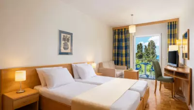 Chorvátsko - o.Brač - Supetar - Aminess Vival Casa Velaris - izba Comfort morská strana Chorvátsko - o.Brač - Supetar - Aminess Vival Casa Velaris - izba Comfort morská strana