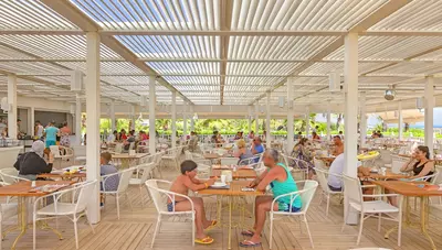 Turecko - Side - Hotel Royal Alhambra Palace - terasa