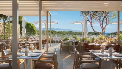 Chorvátsko - o.Rab - Suha Punta - Arba Resort - reštaurácia - terasa Chorvátsko - o.Rab - Suha Punta - Arba Resort - reštaurácia - terasa