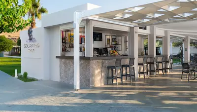Grécko - Rhodos - Lardos - hotel Olive Garden - Socrates bar