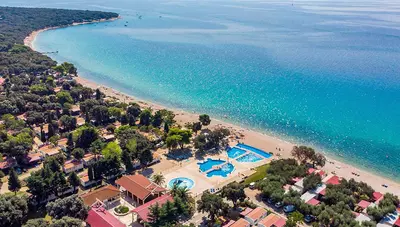 Chorvátsko - Pag - Novalja - Liberty Plaza - pláž Straško