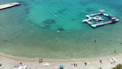 Chorvátsko - Vodice - komplex Imperial Green - pláž Chorvátsko - Vodice - komplex Imperial Green - pláž