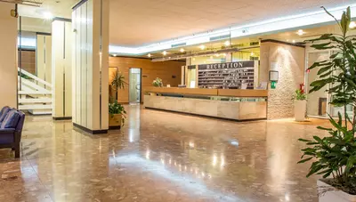 Chorvátsko - Vodice - komplex Imperial Green - recepcia Chorvátsko - Vodice - komplex Imperial Green - recepcia