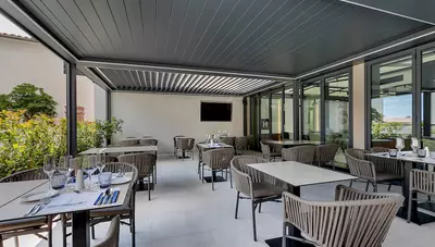 Chorvátsko - Baška Voda - hotel Noemia - vonkajšia terasa