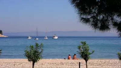 Chorvátsko - Istria - Rabac - hotel Hedera - pláž Chorvátsko - Istria - Rabac - hotel Hedera - pláž