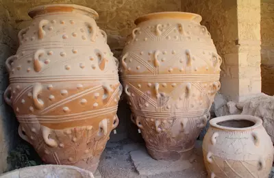 Grécko - Kréta - Heraklion - palác Knossos - amfory