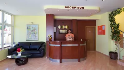 Bulharsko - Slnečné pobrežie - Hotel Sunny Flower - recepcia Bulharsko - Slnečné pobrežie - Hotel Sunny Flower - recepcia