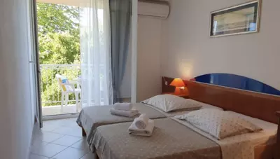 Chorvátsko - Omiš - Brzet - hotel Brzet - izba Chorvátsko - Omiš - Brzet - hotel Brzet - izba