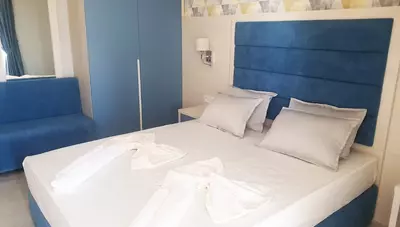 Čierna Hora - Čanj - hotel Pearl Beach Resort - izba vo vile Spic Čierna Hora - Čanj - hotel Pearl Beach Resort - izba vo vile Spic